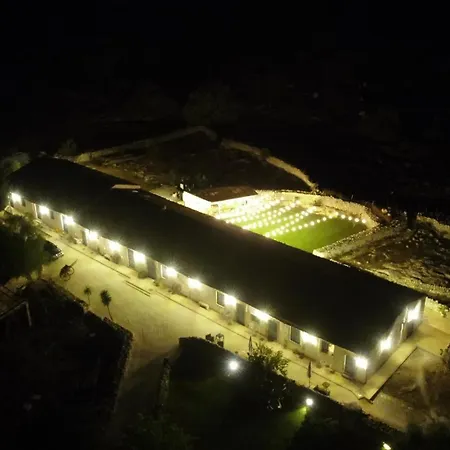 בית חווה Masseria Santacatrini *